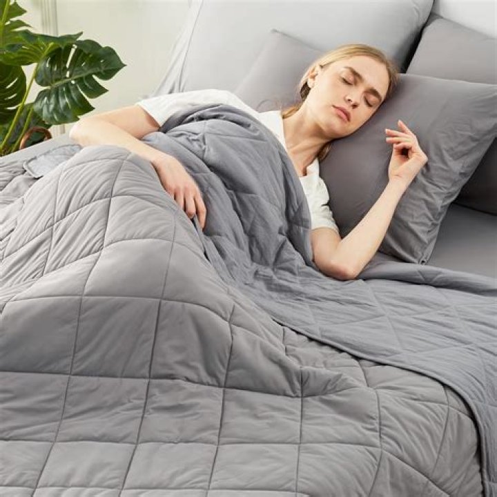 Is it OK to sleep under a blanket? ·