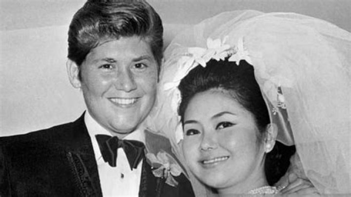 Read All About The Ex-Wife of Wayne Newton, Marriage, and Net Worth Revealed ·