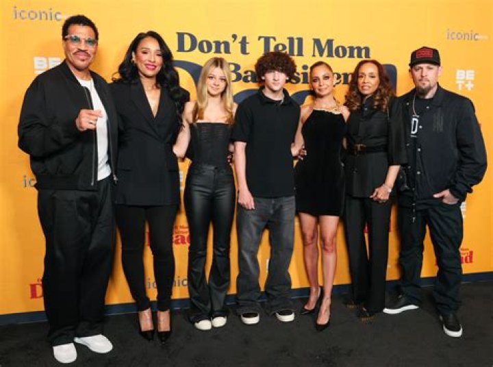 What Happened To Lionel Richie's Mother? ·