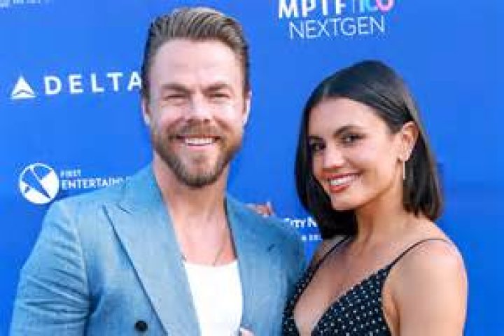 Who Is Derek Coombs' Wife ·