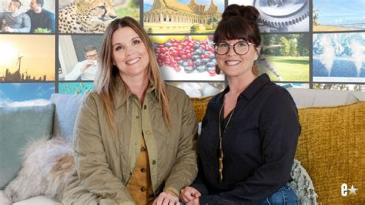 Who is Lyndsay Lamb From HGTV Unsellable Houses? Net Worth Revealed